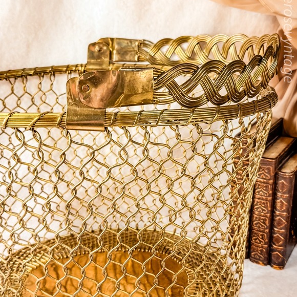 1960's French Woven Chain Link Large Brass Basket - Picture 3 of 7